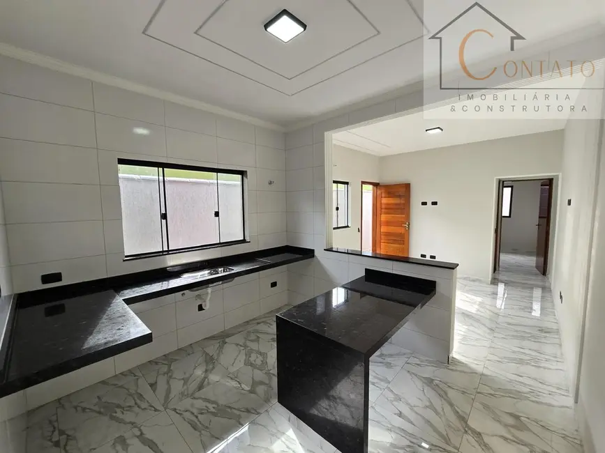 Foto 8 de Casa com 2 quartos à venda, 63m2 em Itanhaem - SP