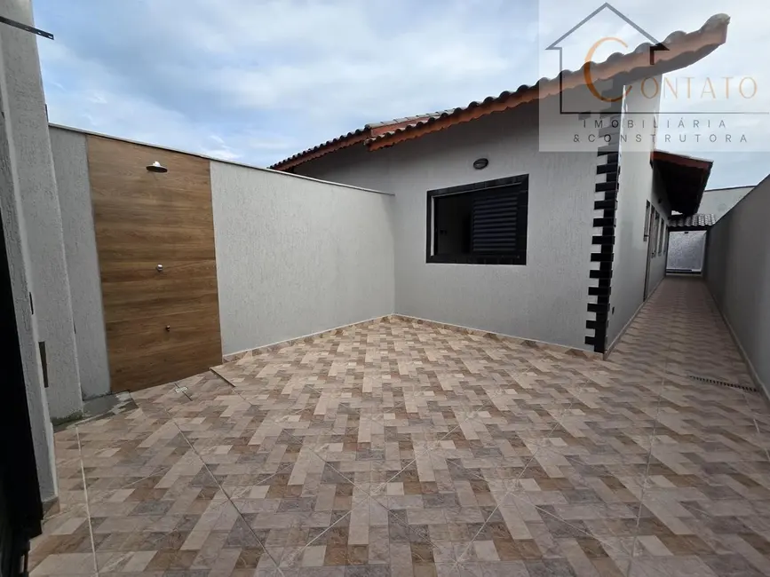 Foto 1 de Casa com 2 quartos à venda, 63m2 em Itanhaem - SP