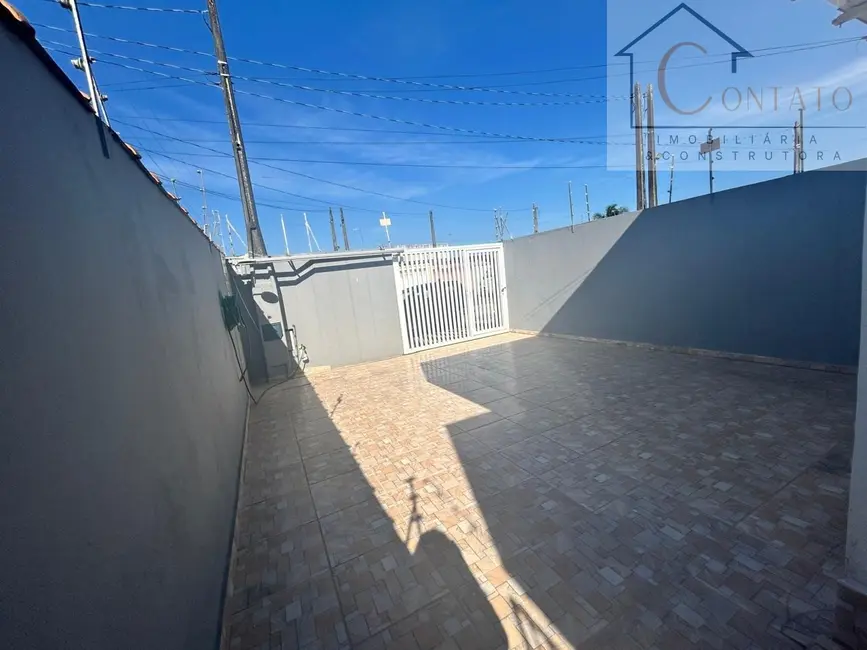 Foto 3 de Casa com 2 quartos à venda, 63m2 em Itanhaem - SP