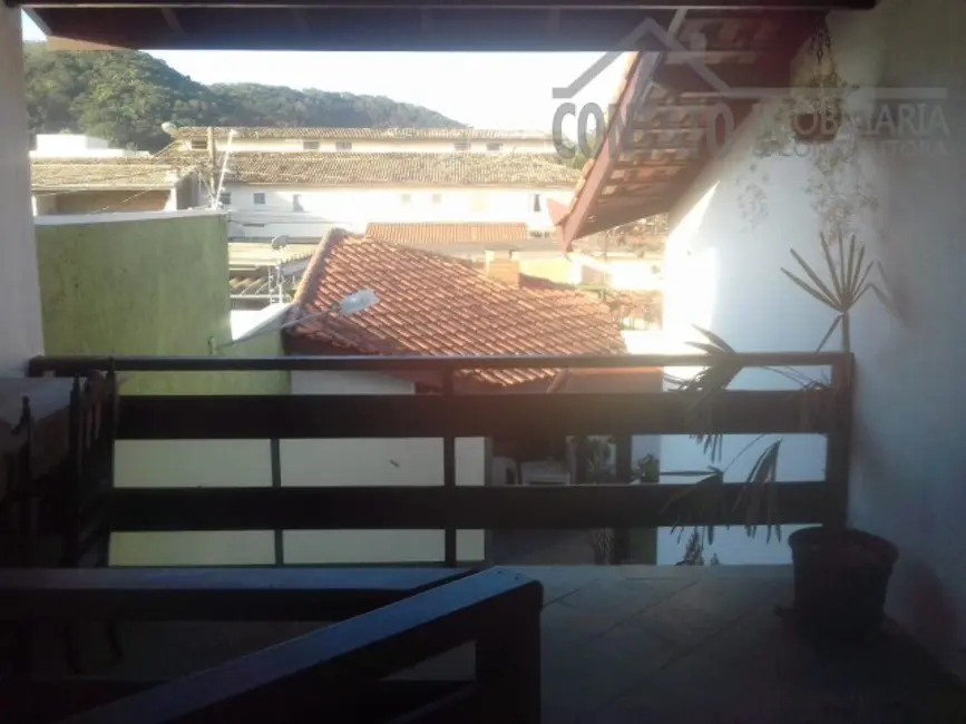 Foto 9 de Casa com 4 quartos à venda, 300m2 em Itanhaem - SP