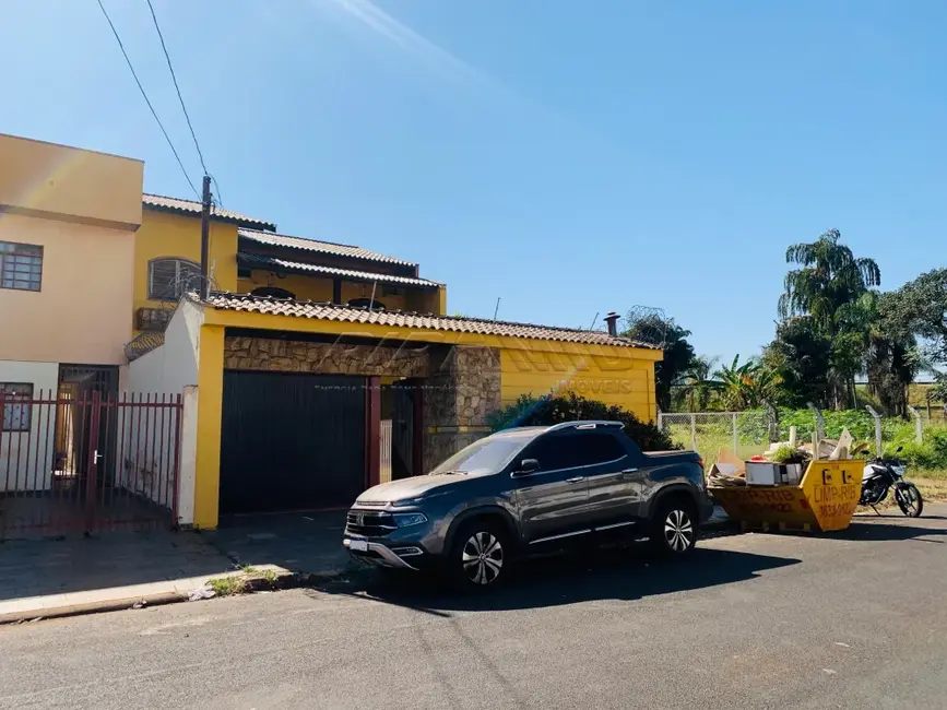 Foto 1 de Casa com 4 quartos à venda, 220m2 em Ribeirao Preto - SP