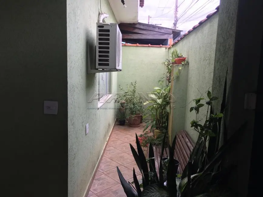 Foto 2 de Casa com 2 quartos à venda, 157m2 em Ribeirao Preto - SP