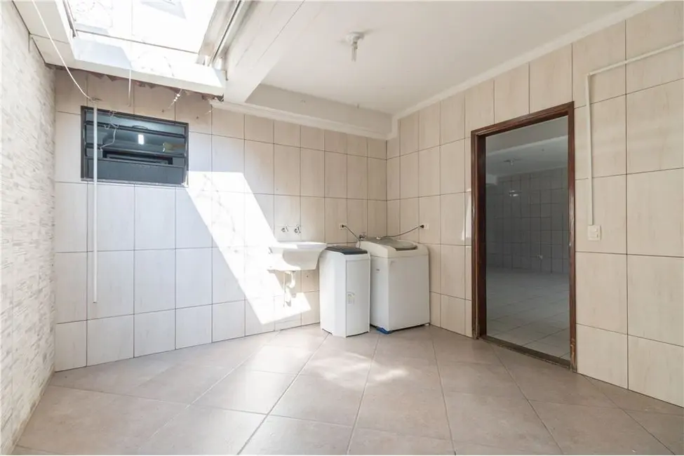 Foto 2 de Casa com 5 quartos à venda, 360m2 em Jardim Vila Formosa, São Paulo - SP
