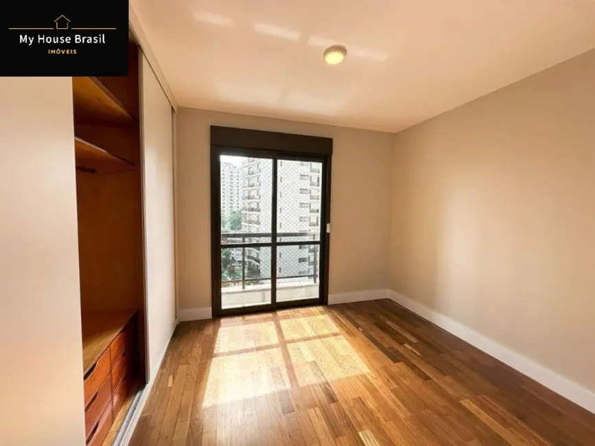 Apartamento com 4 quartos à venda, 196m2 em Santana, São Paulo - SP - imagem 8 Foto 8 de Apartamento com 4 quartos à venda, 196m2 em Santana, São Paulo - SP
