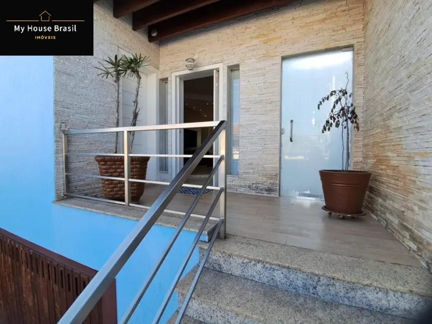 Casa com 3 quartos à venda, 300m2 em Parada Inglesa, São Paulo - SP - imagem 2 Foto 2 de Casa com 3 quartos à venda, 300m2 em Parada Inglesa, São Paulo - SP