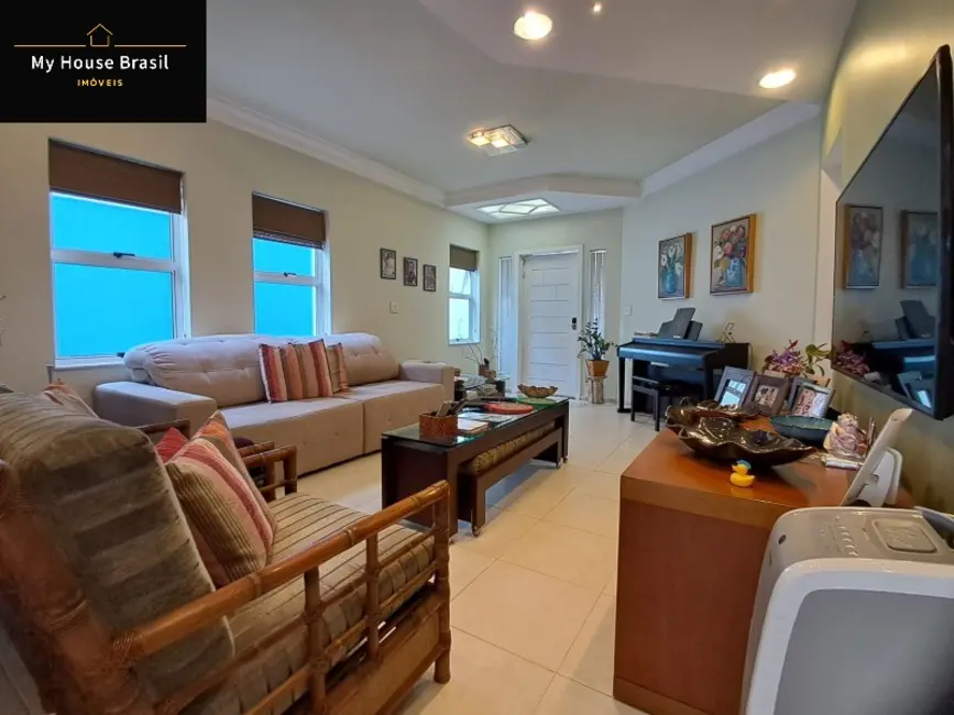 Casa com 3 quartos à venda, 300m2 em Parada Inglesa, São Paulo - SP - imagem 3 Foto 3 de Casa com 3 quartos à venda, 300m2 em Parada Inglesa, São Paulo - SP