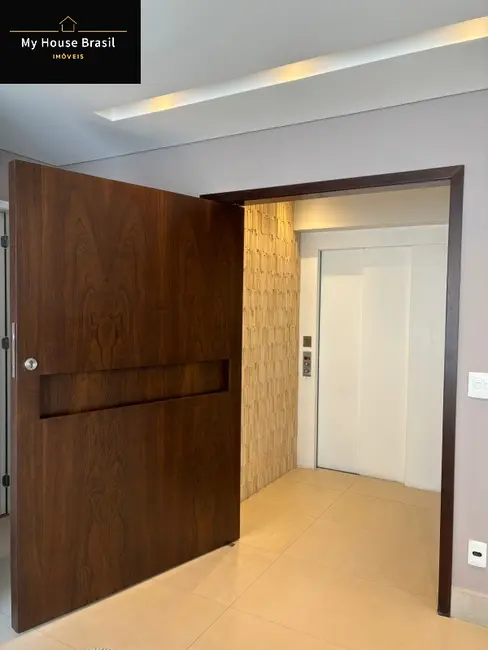 Apartamento com 4 quartos à venda, 206m2 em Santana, São Paulo - SP - imagem 3 Foto 3 de Apartamento com 4 quartos à venda, 206m2 em Santana, São Paulo - SP