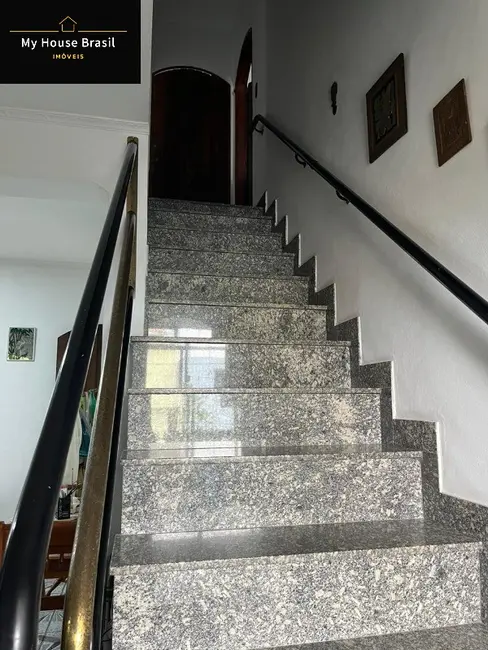 Casa com 3 quartos para alugar, 150m2 em Parque Casa de Pedra, São Paulo - SP - imagem 3 Foto 3 de Casa com 3 quartos para alugar, 150m2 em Parque Casa de Pedra, São Paulo - SP