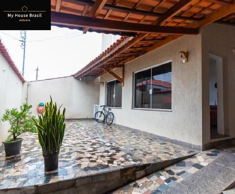 Casa com 3 quartos à venda, 250m2 em Jardim São Carlos (Zona Leste), São Paulo - SP - imagem 1 Foto 1 de Casa com 3 quartos à venda, 250m2 em Jardim São Carlos (Zona Leste), São Paulo - SP