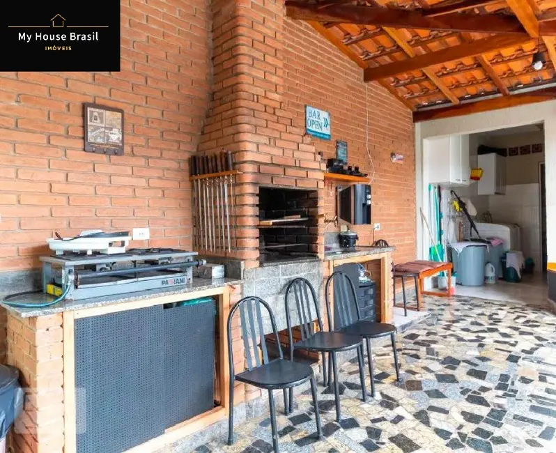 Foto 1 de Casa com 4 quartos à venda, 250m2 em Jardim São Carlos (Zona Leste), São Paulo - SP