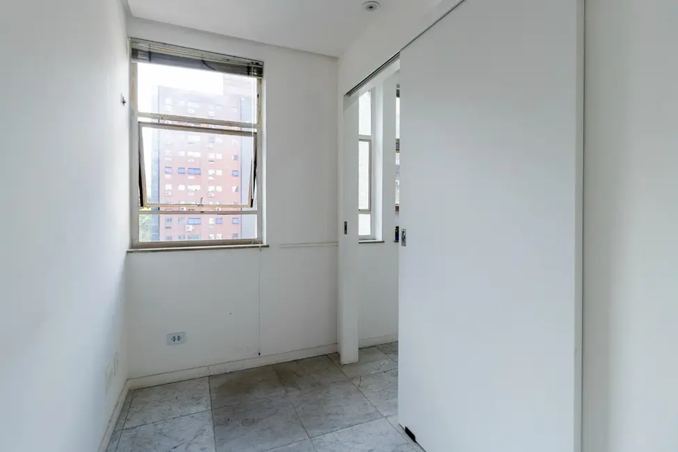 Sala Comercial à venda, 74m2 em Bela Vista, São Paulo - SP - imagem 3 Foto 3 de Sala Comercial à venda, 74m2 em Bela Vista, São Paulo - SP