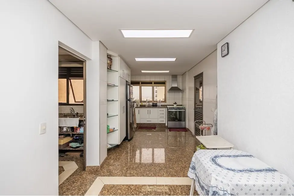 Apartamento com 4 quartos à venda, 212m2 em Santana, São Paulo - SP - imagem 6 Foto 6 de Apartamento com 4 quartos à venda, 212m2 em Santana, São Paulo - SP