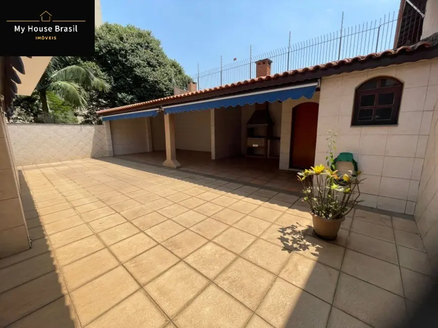 Foto 8 de Casa com 4 quartos para alugar, 297m2 em São Paulo - SP