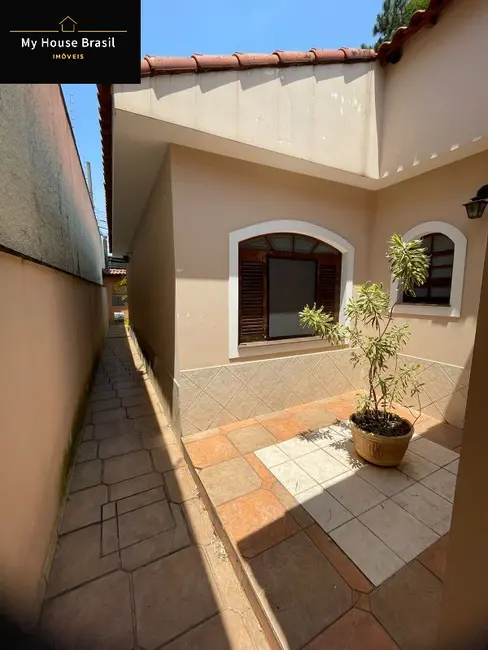 Foto 9 de Casa com 4 quartos para alugar, 297m2 em São Paulo - SP