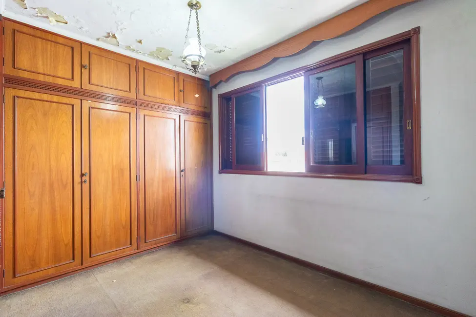 Casa com 3 quartos à venda, 382m2 em Vila Carrão, São Paulo - SP - imagem 3 Foto 3 de Casa com 3 quartos à venda, 382m2 em Vila Carrão, São Paulo - SP