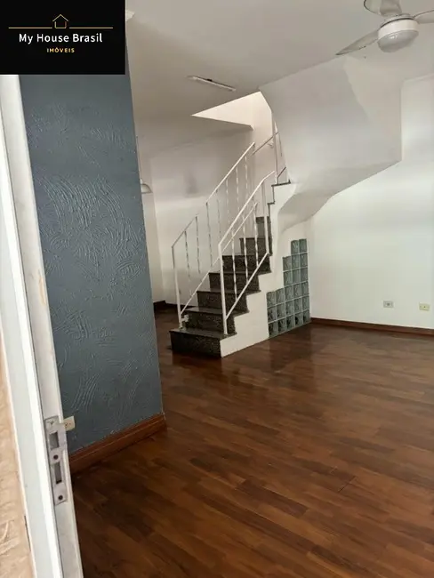 Foto 2 de Casa com 2 quartos à venda, 98m2 em Vila Santa Terezinha (Zona Norte), São Paulo - SP