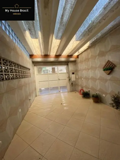 Foto 2 de Casa com 3 quartos à venda, 135m2 em Parque Peruche, São Paulo - SP