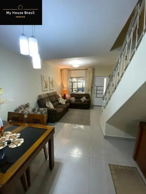 Foto 5 de Casa com 3 quartos à venda, 135m2 em Parque Peruche, São Paulo - SP