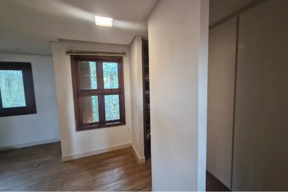 Casa de Condomínio com 4 quartos à venda, 557m2 em Tremembé, São Paulo - SP - imagem 6 Foto 6 de Casa de Condomínio com 4 quartos à venda, 557m2 em Tremembé, São Paulo - SP