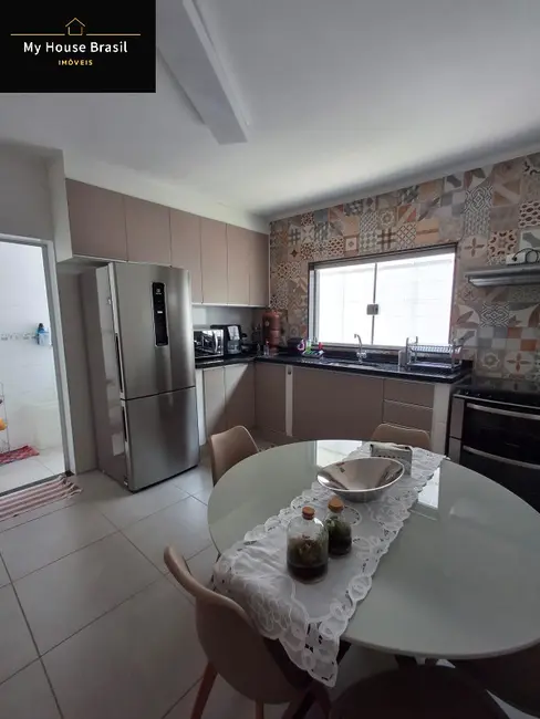 Foto 5 de Casa com 4 quartos à venda, 195m2 em Vila Constança, São Paulo - SP