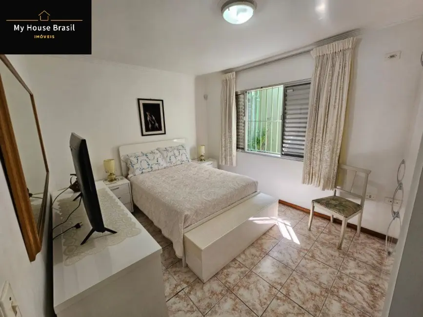 Foto 3 de Casa com 4 quartos à venda, 240m2 em Jardim Guanca, São Paulo - SP
