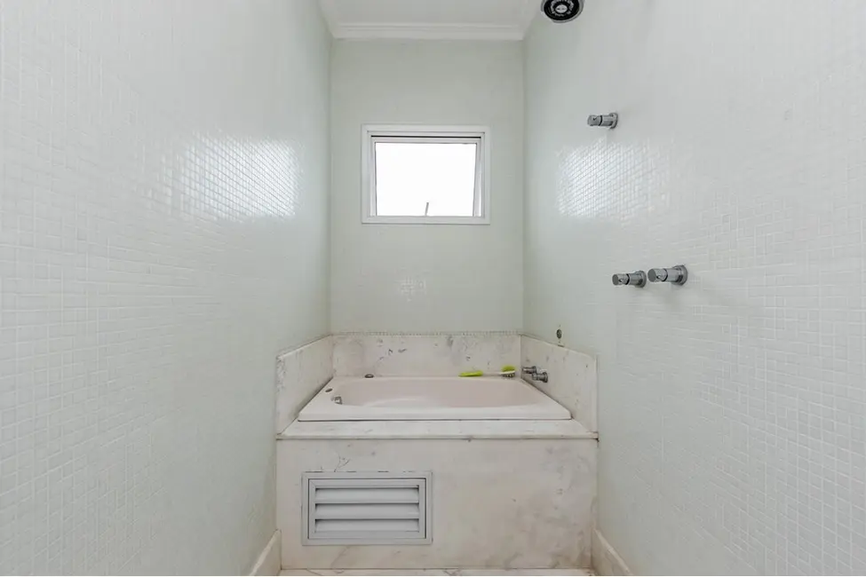 Foto 2 de Casa com 6 quartos à venda, 360m2 em Santana, São Paulo - SP