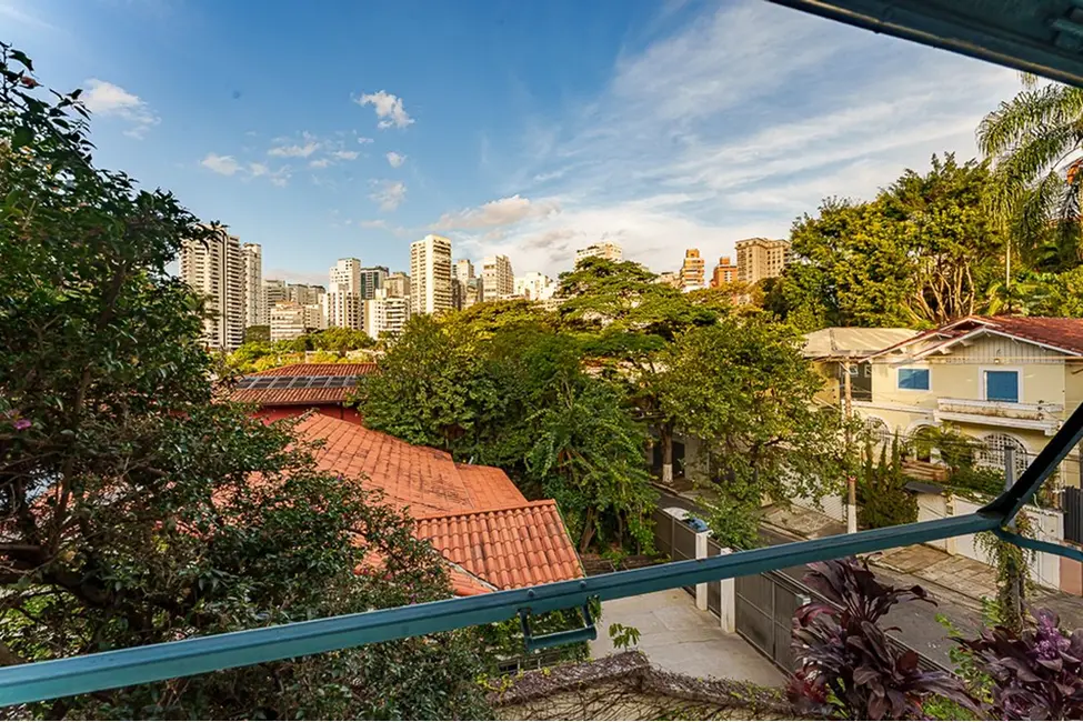 Foto 2 de Casa com 3 quartos à venda, 320m2 em Pacaembu, São Paulo - SP