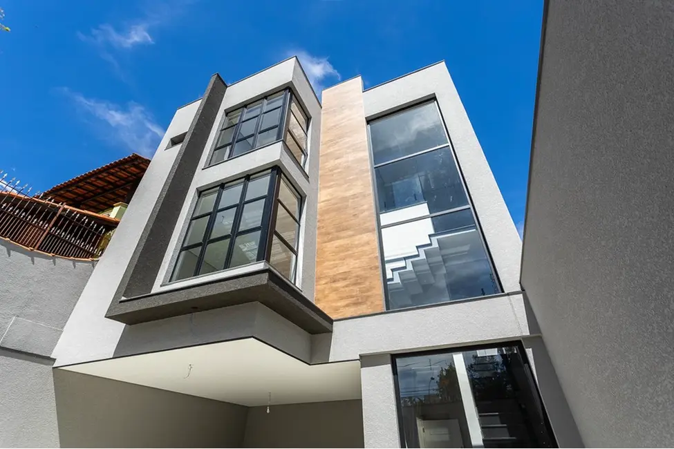Foto 1 de Casa com 3 quartos à venda, 210m2 em Vila Albertina, São Paulo - SP