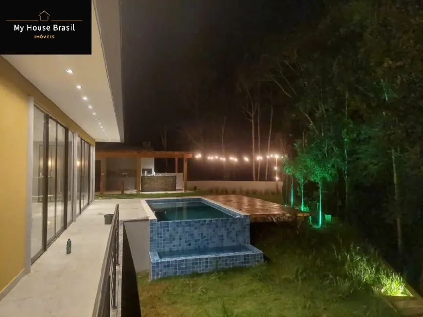 Casa com 3 quartos à venda, 352m2 em Santa Isabel - SP - imagem 9 Foto 9 de Casa com 3 quartos à venda, 352m2 em Santa Isabel - SP