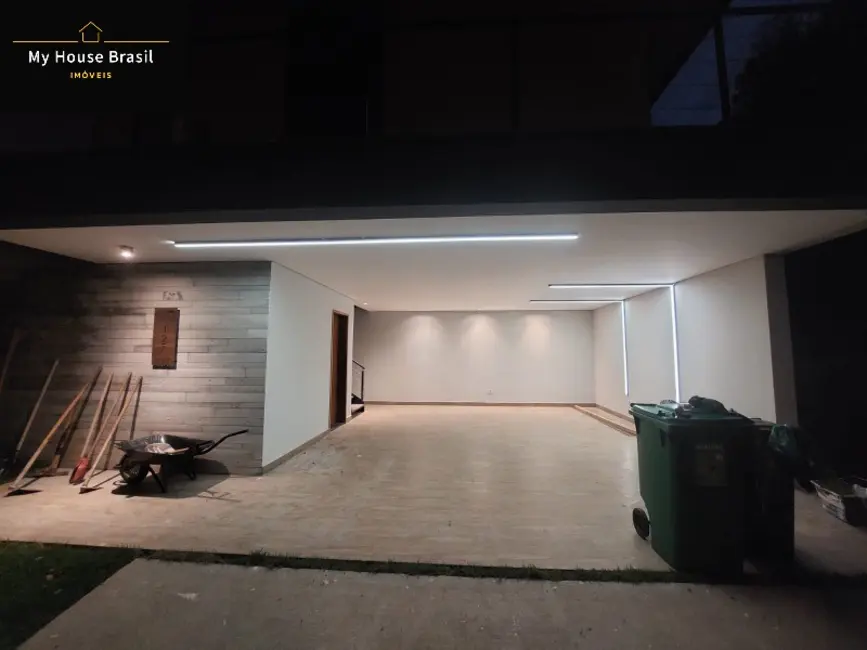 Casa com 3 quartos à venda, 352m2 em Santa Isabel - SP - imagem 8 Foto 8 de Casa com 3 quartos à venda, 352m2 em Santa Isabel - SP