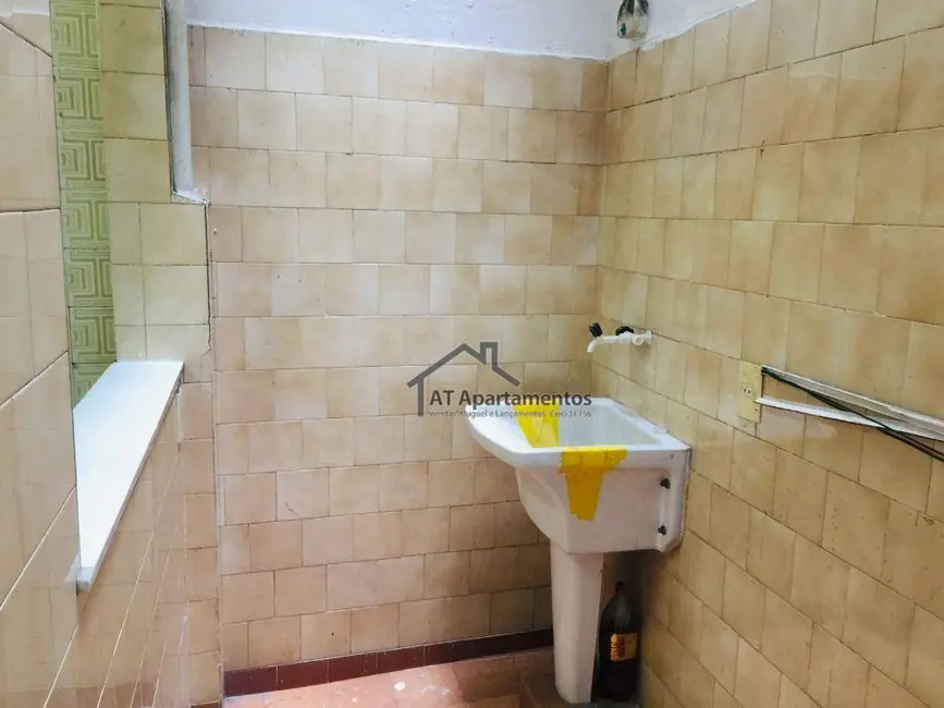 Casa com 3 quartos à venda, 50m2 em São Cristóvão, Rio De Janeiro - RJ - imagem 8 Foto 8 de Casa com 3 quartos à venda, 50m2 em São Cristóvão, Rio De Janeiro - RJ