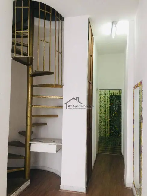 Casa com 3 quartos à venda, 50m2 em São Cristóvão, Rio De Janeiro - RJ - imagem 3 Foto 3 de Casa com 3 quartos à venda, 50m2 em São Cristóvão, Rio De Janeiro - RJ