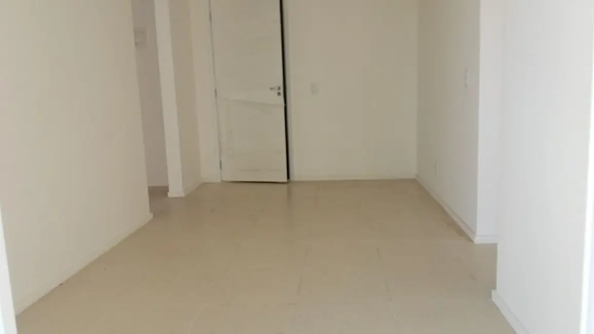 Foto 3 de Apartamento com 2 quartos para alugar, 55m2 em São Cristóvão, Rio De Janeiro - RJ