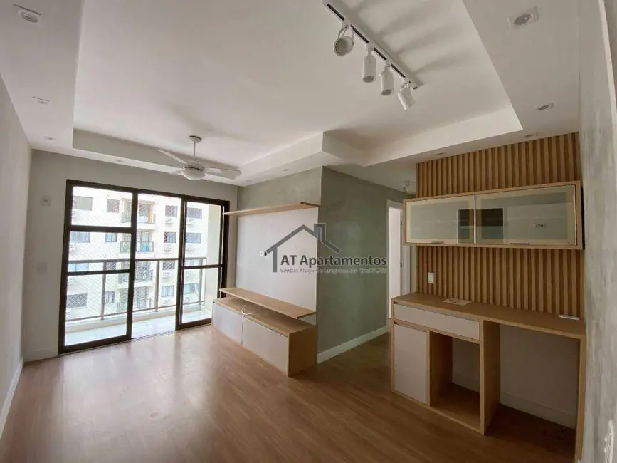Foto 1 de Apartamento com 2 quartos para alugar, 58m2 em Pilares, Rio De Janeiro - RJ