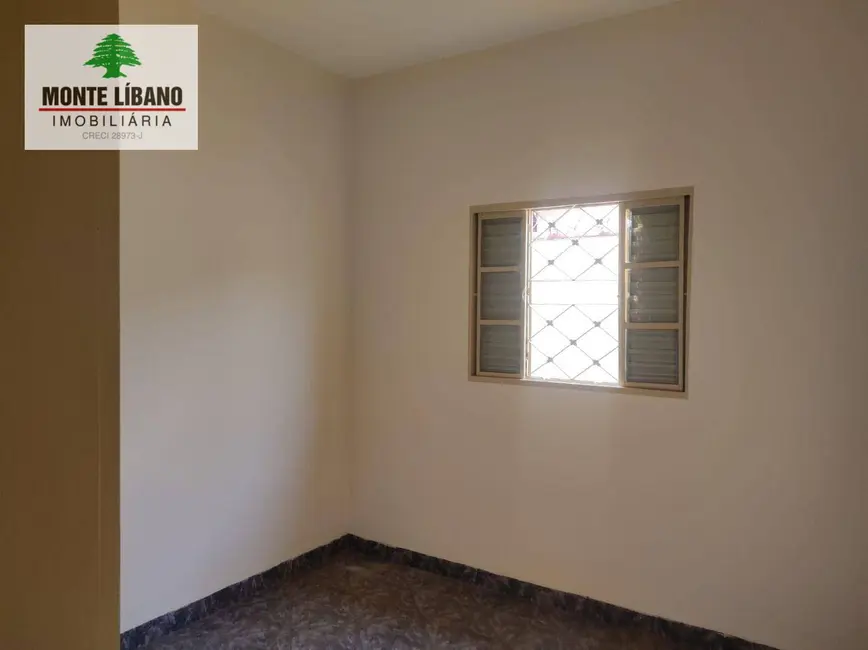 Foto 4 de Casa com 2 quartos para alugar, 138m2 em Sao Joaquim Da Barra - SP