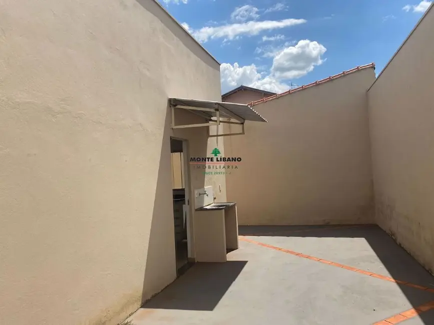 Foto 2 de Casa com 3 quartos para alugar em Sao Joaquim Da Barra - SP