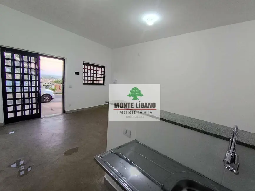 Loja para alugar, 130m2 em Sao Joaquim Da Barra - SP - imagem 2 Foto 2 de Loja para alugar, 130m2 em Sao Joaquim Da Barra - SP