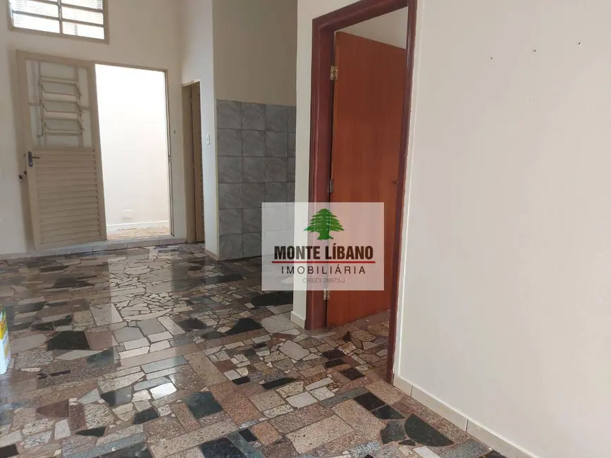 Foto 3 de Casa com 1 quarto para alugar, 215m2 em Sao Joaquim Da Barra - SP