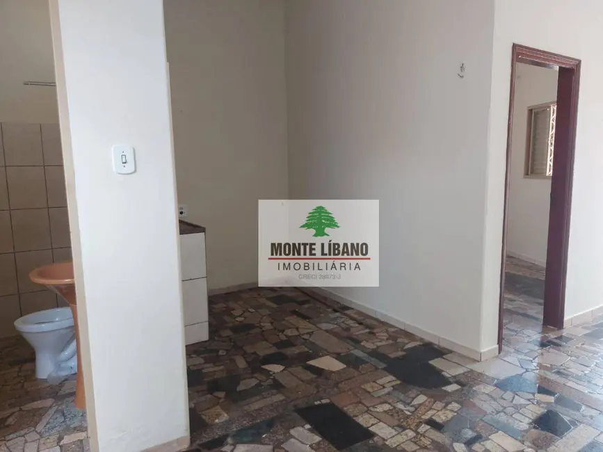 Foto 6 de Casa com 1 quarto para alugar, 215m2 em Sao Joaquim Da Barra - SP