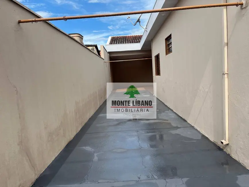 Foto 5 de Casa com 3 quartos para alugar, 200m2 em Centro, Sao Joaquim Da Barra - SP