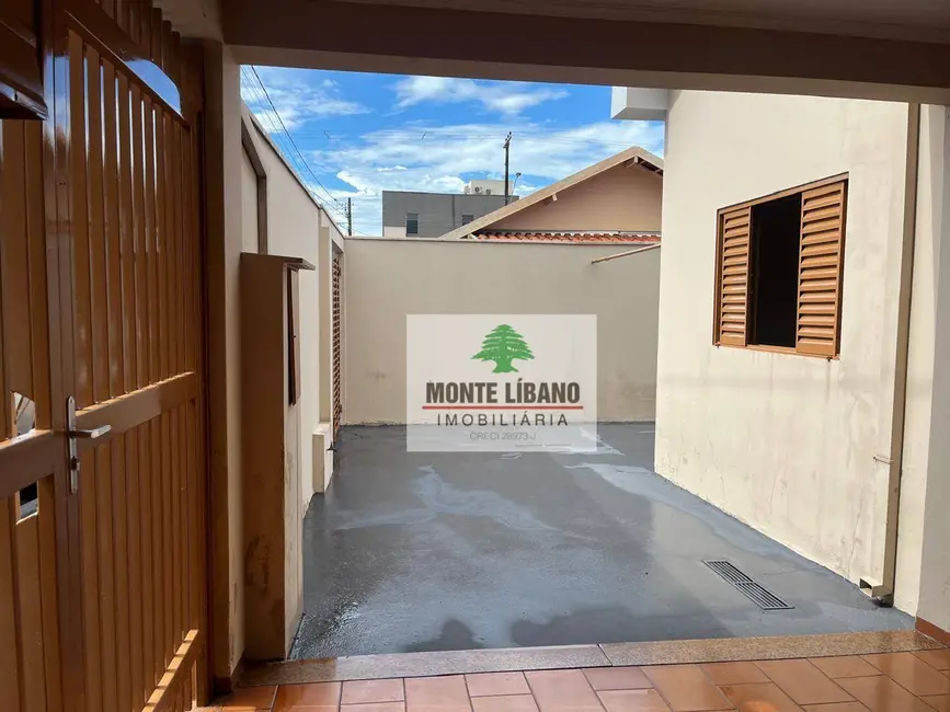 Foto 6 de Casa com 3 quartos para alugar, 200m2 em Centro, Sao Joaquim Da Barra - SP