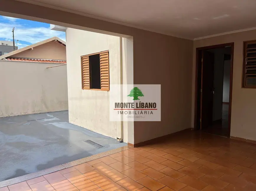 Foto 7 de Casa com 3 quartos para alugar, 200m2 em Centro, Sao Joaquim Da Barra - SP
