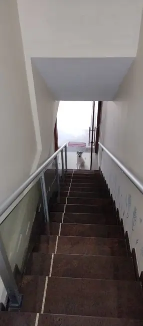 Sobrado com 3 quartos à venda, 300m2 em Martim de Sá, Caraguatatuba - SP - imagem 7 Foto 7 de Sobrado com 3 quartos à venda, 300m2 em Martim de Sá, Caraguatatuba - SP