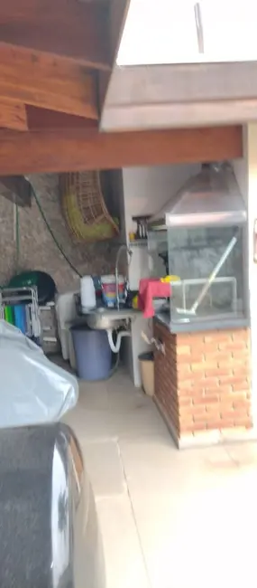 Sobrado com 3 quartos à venda, 300m2 em Martim de Sá, Caraguatatuba - SP - imagem 8 Foto 8 de Sobrado com 3 quartos à venda, 300m2 em Martim de Sá, Caraguatatuba - SP