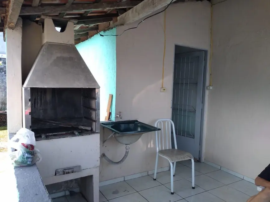 Foto 2 de Casa com 5 quartos à venda, 490m2 em Jardim Casa Branca, Caraguatatuba - SP