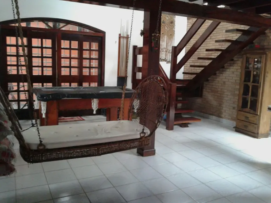 Foto 4 de Sobrado com 4 quartos à venda, 420m2 em Martim de Sá, Caraguatatuba - SP