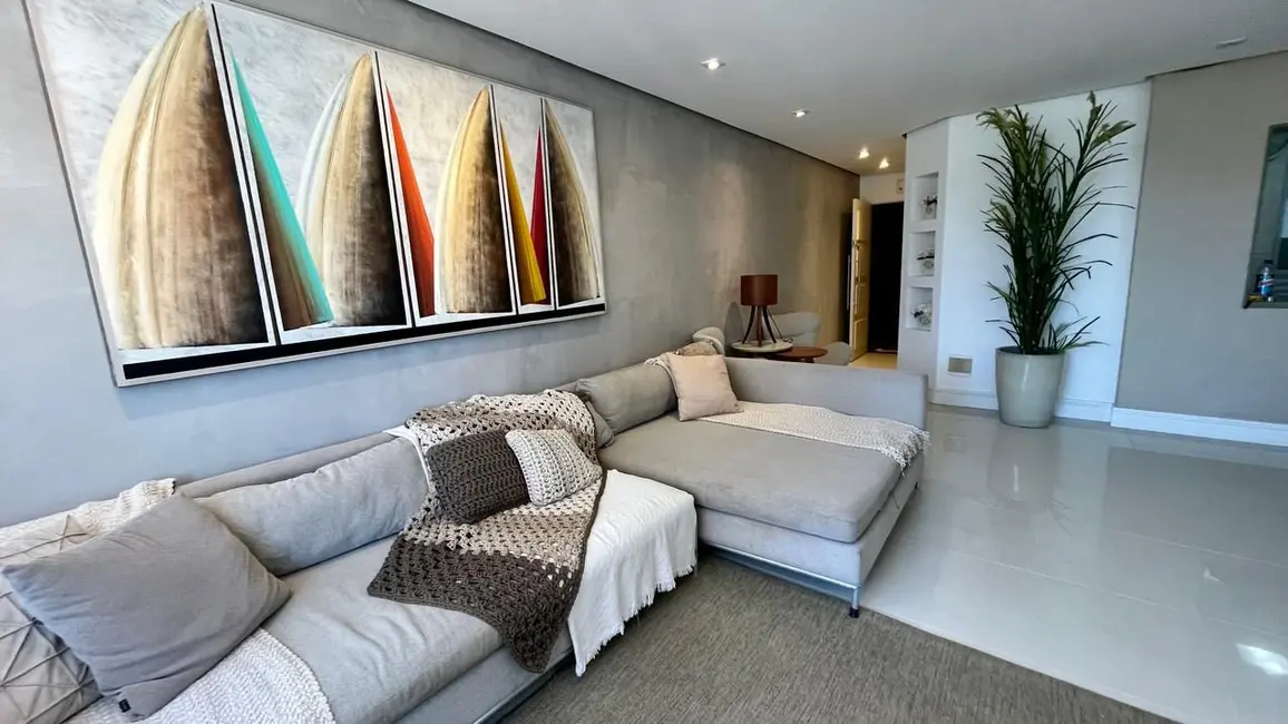 Foto 2 de Apartamento com 3 quartos para alugar, 117m2 em Indaiá, Caraguatatuba - SP