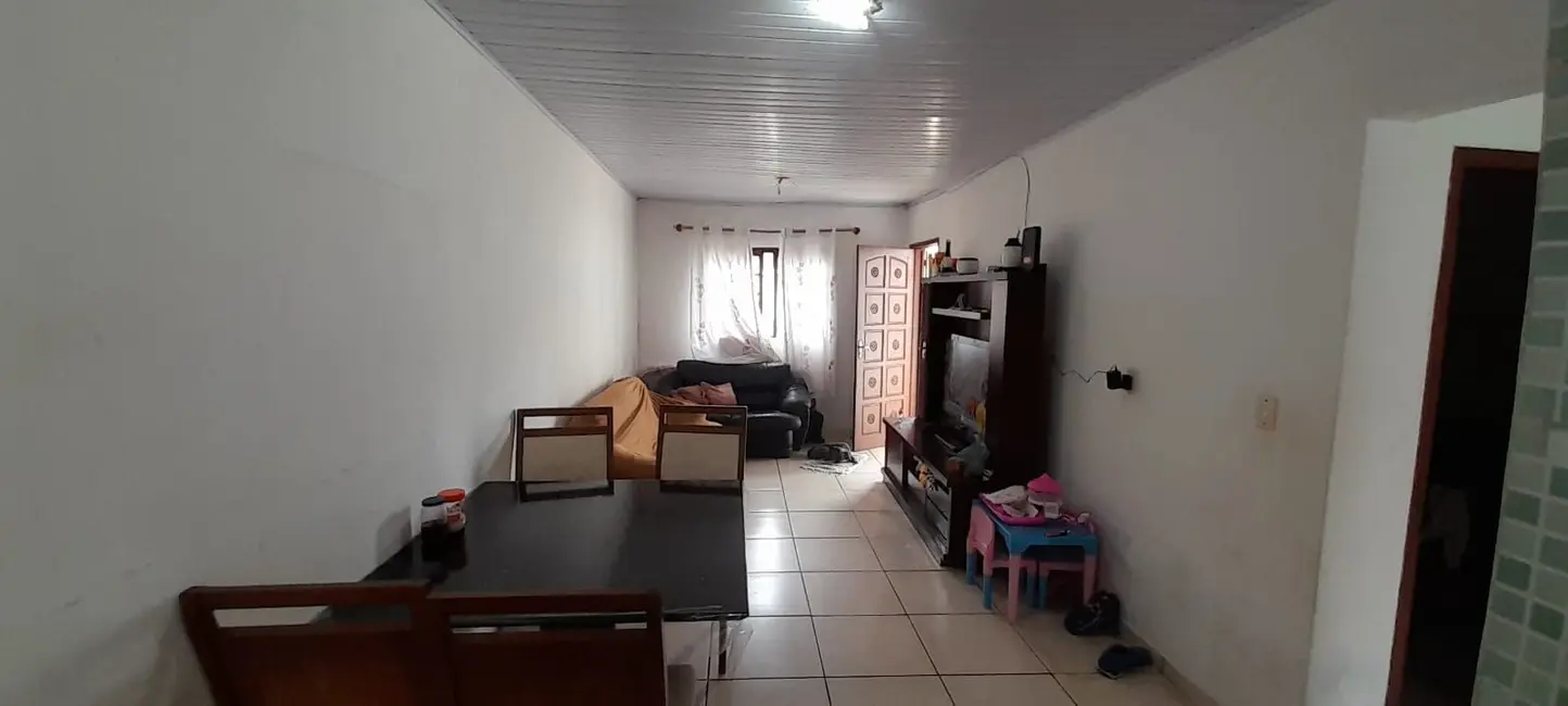 Casa com 2 quartos à venda, 110m2 em Martim de Sá, Caraguatatuba - SP - imagem 4 Foto 4 de Casa com 2 quartos à venda, 110m2 em Martim de Sá, Caraguatatuba - SP