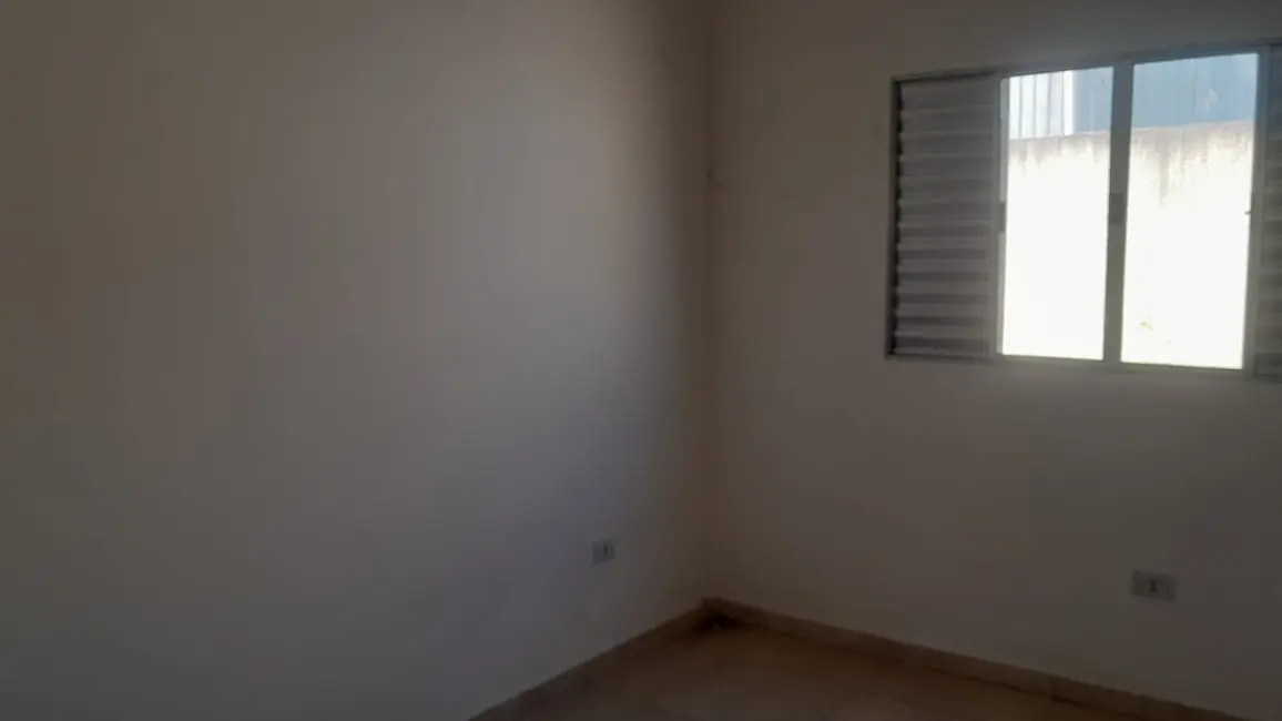 Foto 5 de Casa com 2 quartos para alugar, 72m2 em Pegorelli, Caraguatatuba - SP