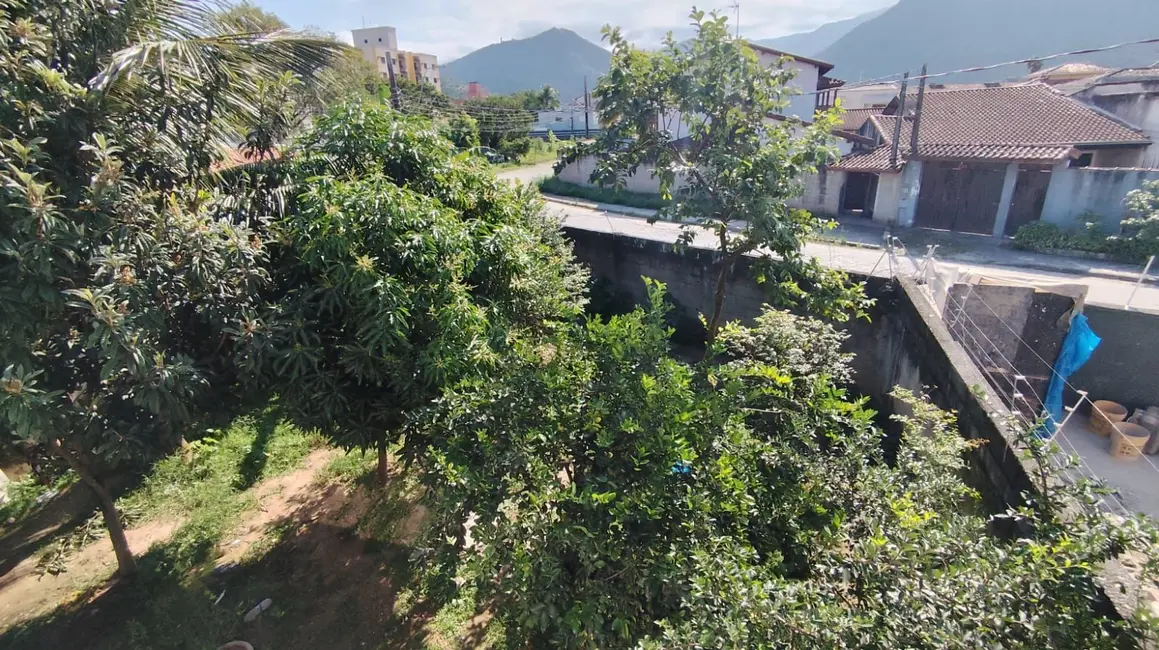 Foto 9 de Sobrado com 5 quartos à venda, 380m2 em Martim de Sá, Caraguatatuba - SP